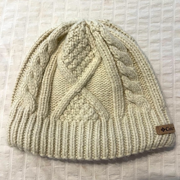 Columbia cable knit toque - Picture 1 of 3